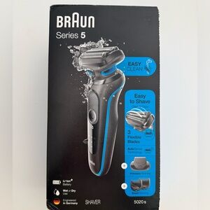 Braun Series 5 Electric Shaver - Black and Blue